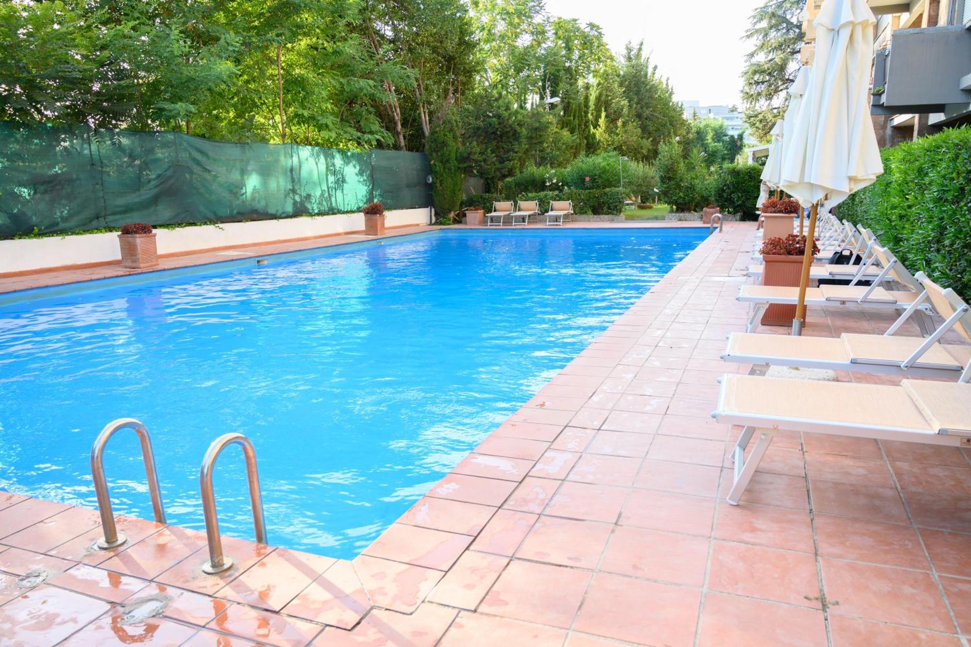 Laura Sweet Home Con Piscina Rome Luaran gambar