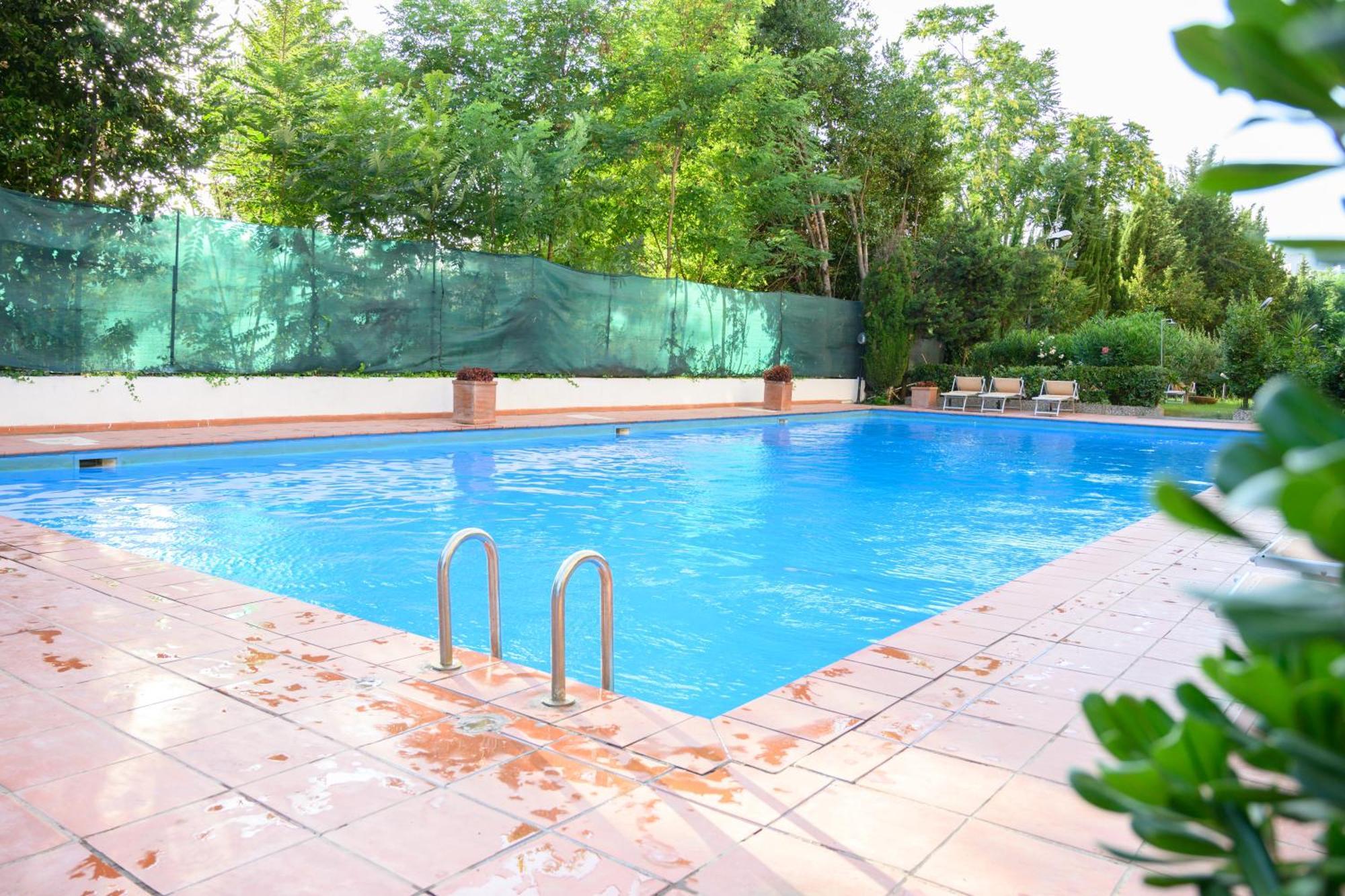 Laura Sweet Home Con Piscina Rome Luaran gambar